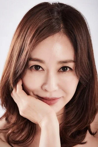 Chân dung Kim Ye-ryeong