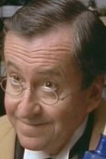 Chân dung Danny Schiller