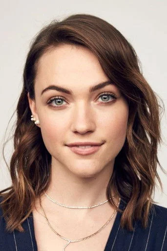 Chân dung Violett Beane