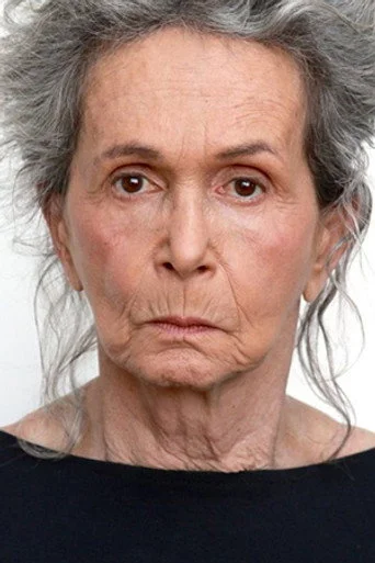 Chân dung Patricia Squire