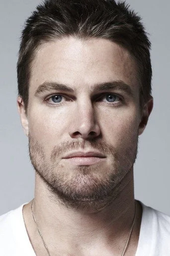 Chân dung Stephen Amell