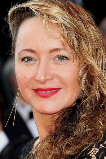 Chân dung Julie Ferrier