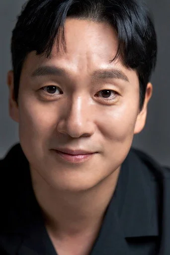 Chân dung Lee Ju-won