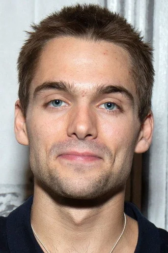 Chân dung Dylan Sprayberry