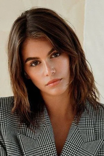 Chân dung Kaia Gerber