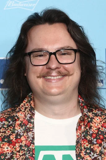 Chân dung Clark Duke