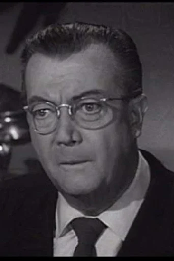 Chân dung Joseph Kearns