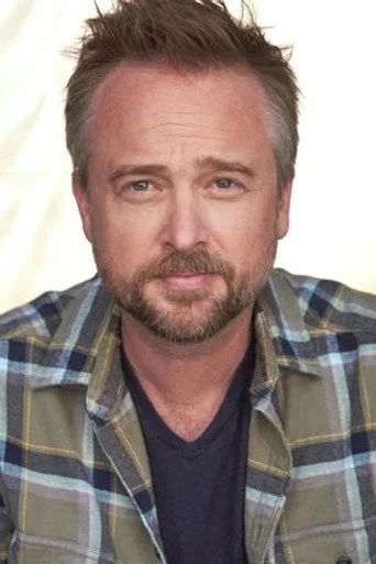 Chân dung Josh Daugherty