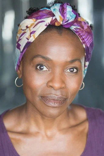 Chân dung Rakie Ayola