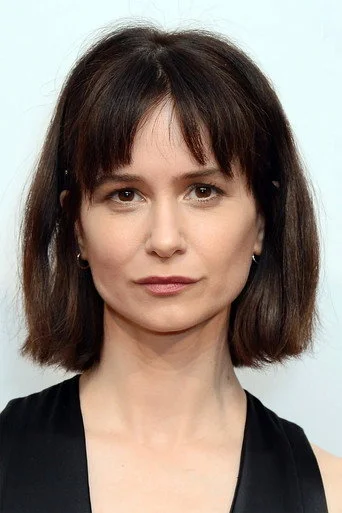 Chân dung Katherine Waterston