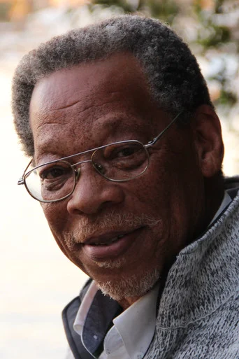 Chân dung Michael-Anthony Taylor