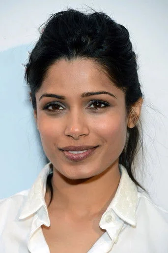 Chân dung Freida Pinto