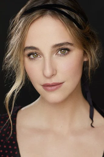 Chân dung Lauren Swickard