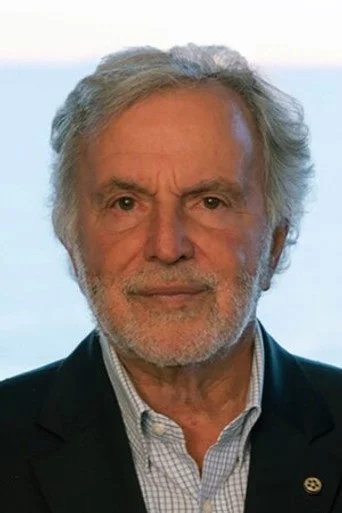 Chân dung Sidney Ganis