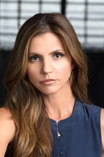 Chân dung Charisma Carpenter