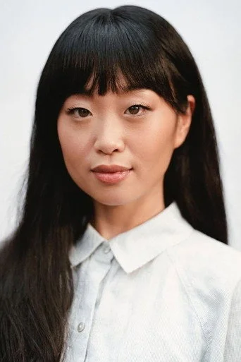 Chân dung Alice Lee