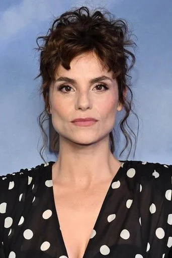 Chân dung Charlotte Riley
