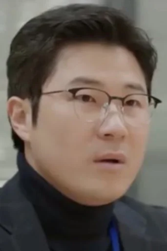 Chân dung Ha Kyoung-min