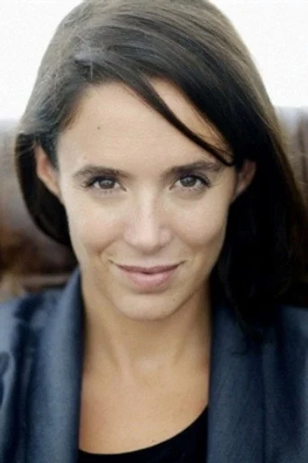 Chân dung Karine Valmer