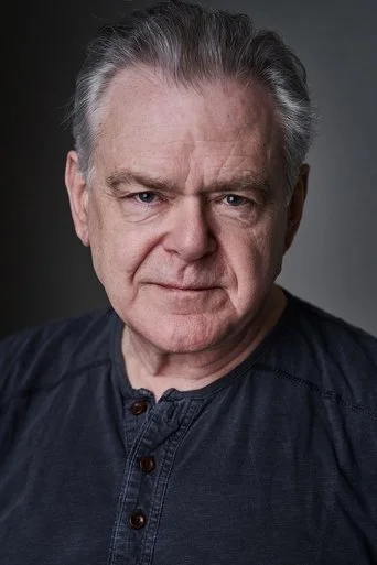 Chân dung Kevin McNally