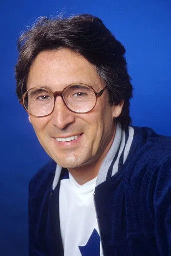 Chân dung Ray Buktenica