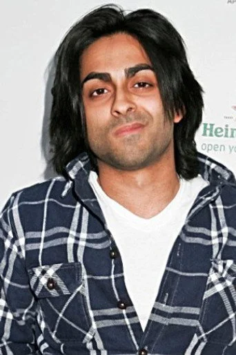 Chân dung Adi Shankar