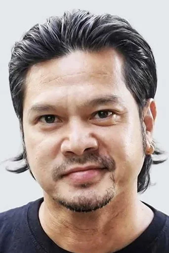 Chân dung Somchai Kemklad