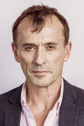 Chân dung Robert Knepper