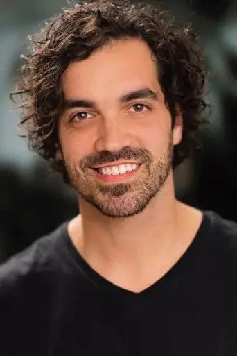 Chân dung Matthew Paul Martinez