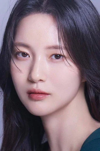 Chân dung Cha Soo-jin
