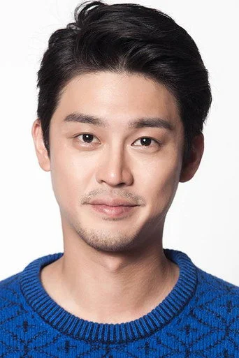 Chân dung Sung Hyuk