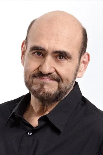 Chân dung Edgar Vivar