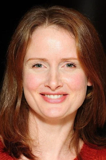 Chân dung Zoe Telford