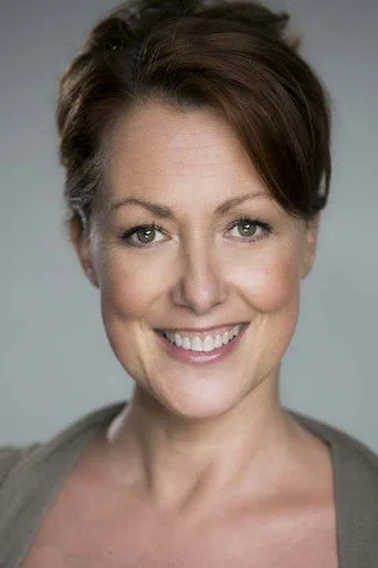 Chân dung Joanne Heywood