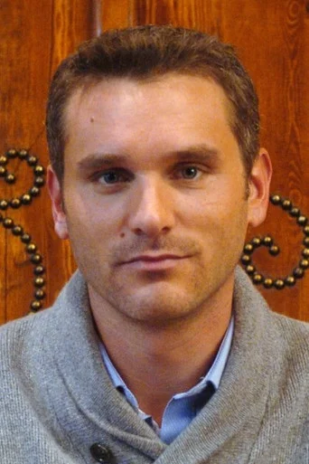 Chân dung Chris William Martin