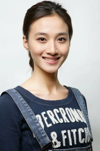 Chân dung Joyce Feng