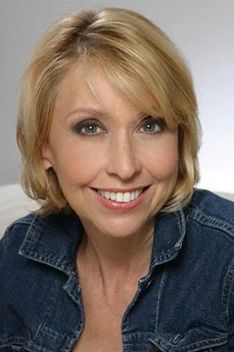 Chân dung Julie Halston