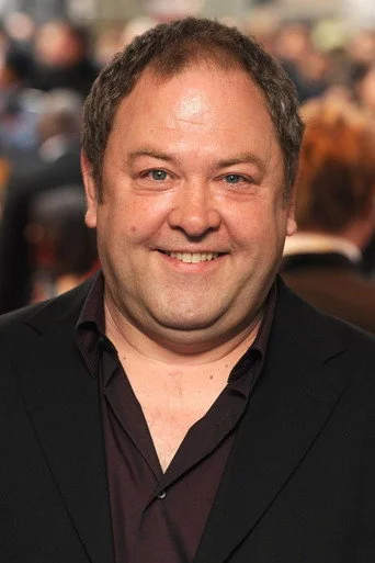 Chân dung Mark Addy
