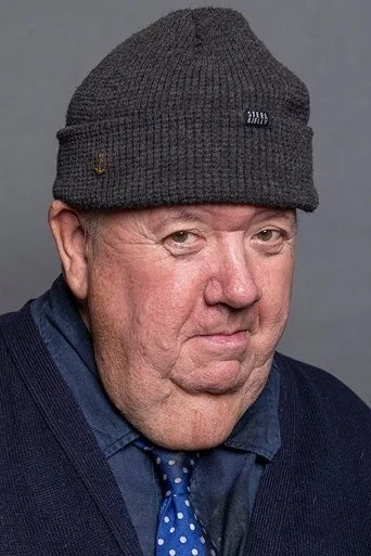 Chân dung Ian McNeice