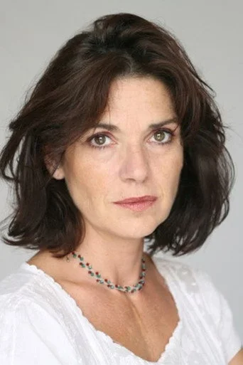 Chân dung Anne Canovas
