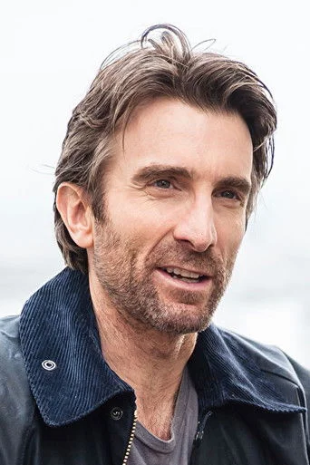 Chân dung Sharlto Copley