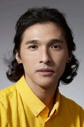 Chân dung Wong Yau-Nam