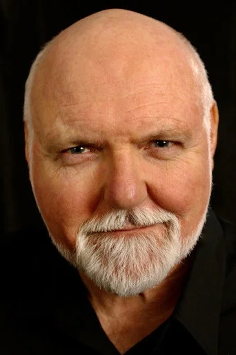 Chân dung John B. Lowe