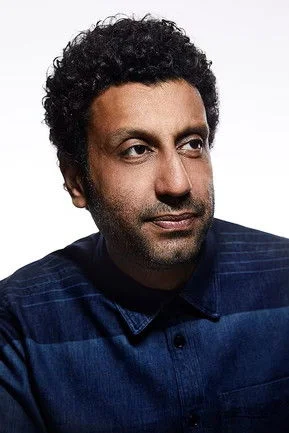 Chân dung Adeel Akhtar
