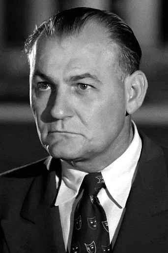 Chân dung Emile Meyer