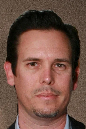 Chân dung Chuck Pacheco