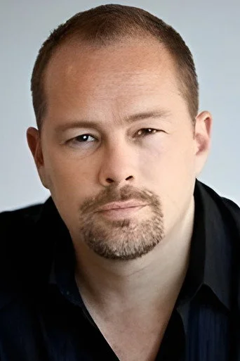 Chân dung Alistair Abell