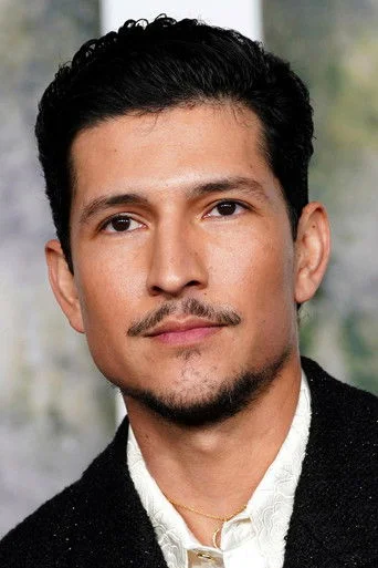 Chân dung Danny Ramirez