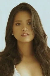 Chân dung Angela Morena