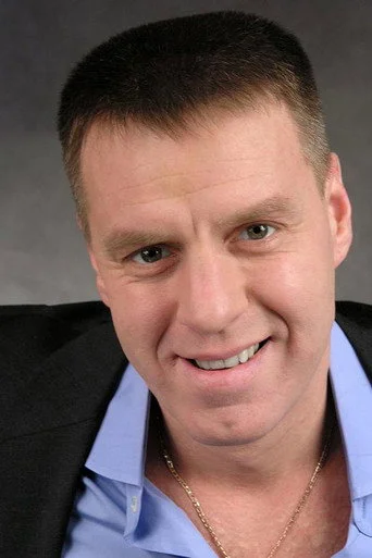 Chân dung Viktor Efremov